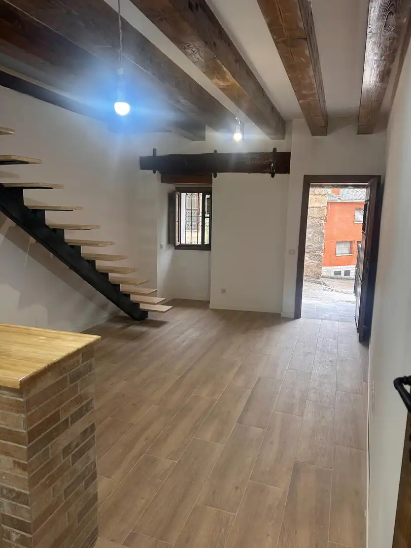 Houses for sale in El Hoyo de Pinares   with Terrace, Storage room and Balcony