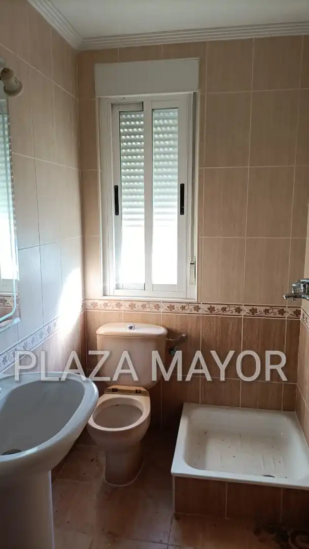 Baño de Terreno en venta en Calvarrasa de Arriba