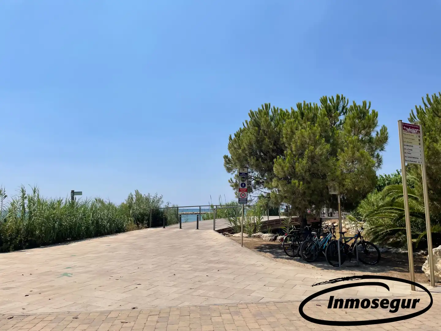 Casa adosada en venda en Cambrils amb Aire condicionat, Calefacció i Jardí privat