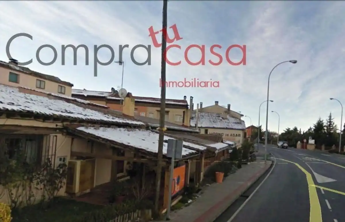 Local comercial en venda a Torrecaballeros, imagen 5