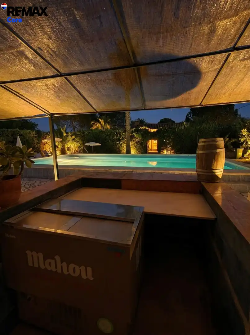 Piscina de Casa o chalet en venta en Badajoz con Aire acondicionado, Jardín privado y Trastero