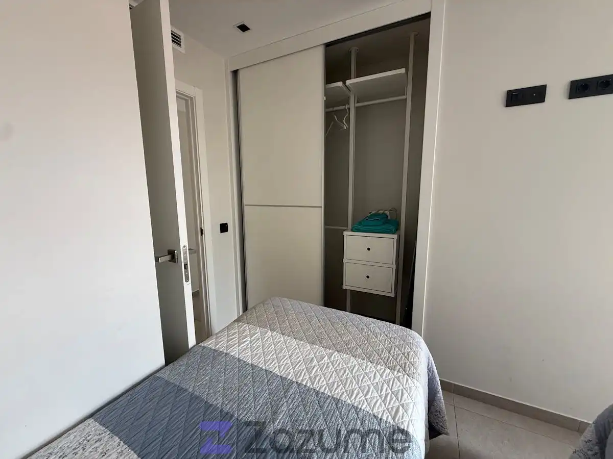 Habitación de Piso de alquiler en Las Palmas de Gran Canaria con Amueblado, Horno y Lavadora