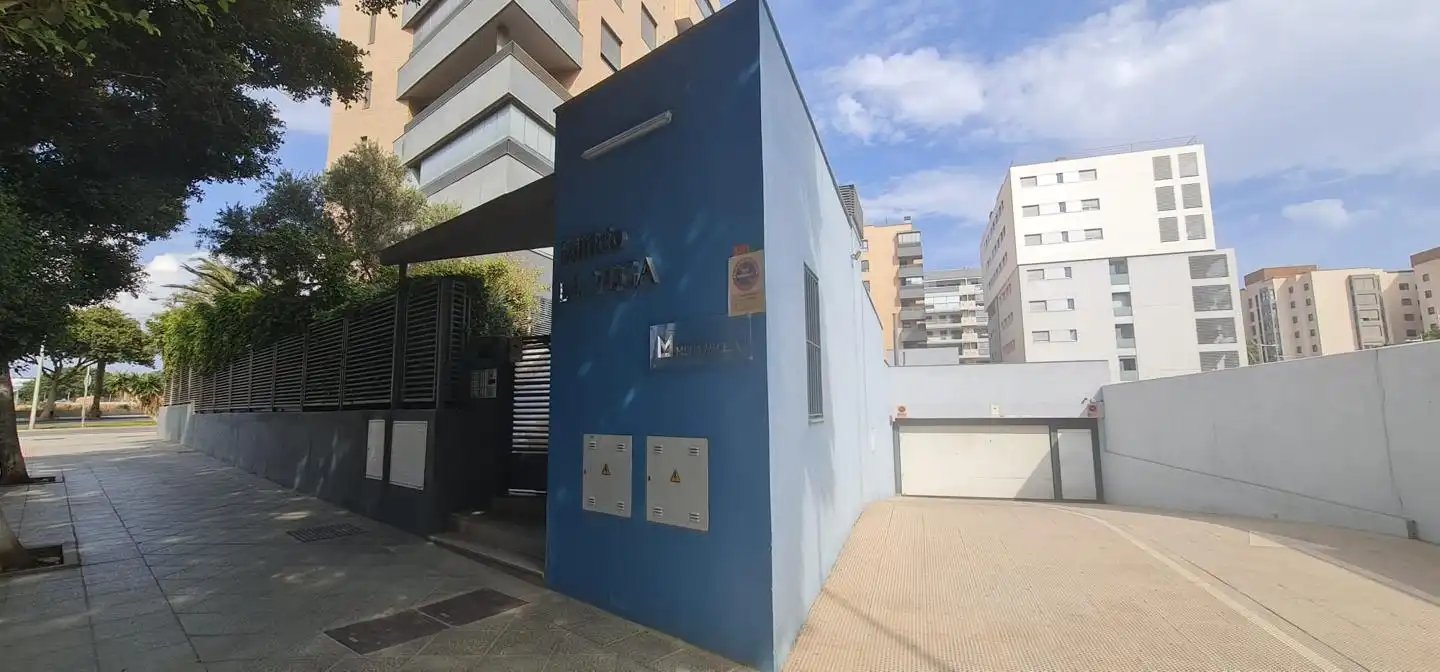 Vista exterior de Pis en venda en Nueva Almería - Cortijo Grande - Vega de Acá