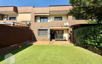 Garden of Single-family semi-detached for sale in Móstoles  with Air Conditioner, Heating and Private garden
