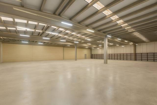 Nave industrial en Venta en Domeny