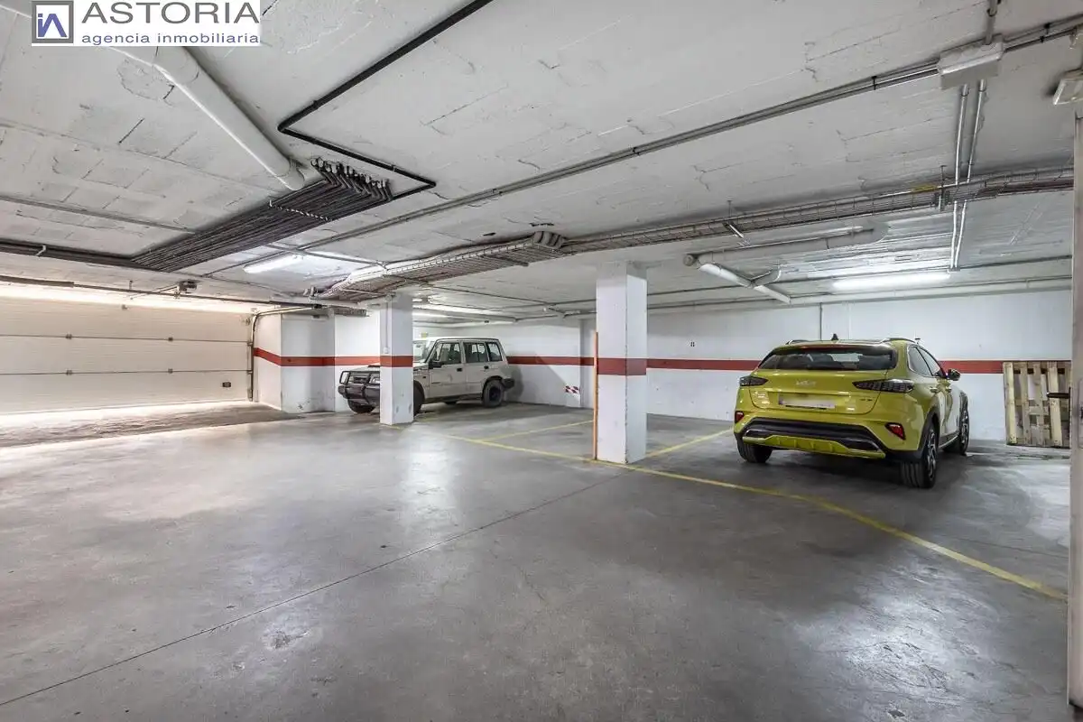 Parkplatz von Wohnung zum Verkauf in Monachil mit Klimaanlage, Heizung und Terrasse