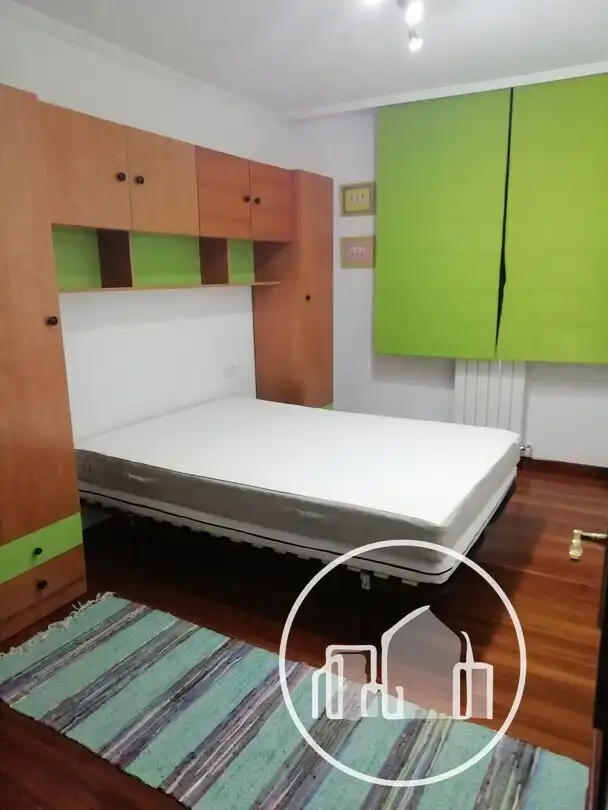 Habitación de Piso en venta en Medina de Pomar con Calefacción y Trastero