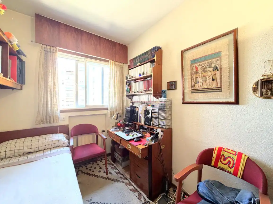 Schlafzimmer von Wohnung zum Verkauf in Madrid mit Heizung, Privatgarten und Schwimmbad