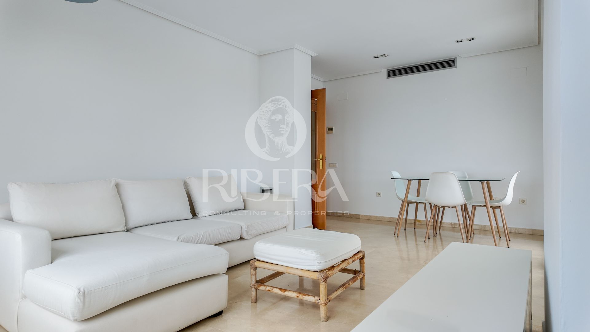 Living room of Flat to rent in  Valencia Capital  with Air Conditioner, Heating and Terrace