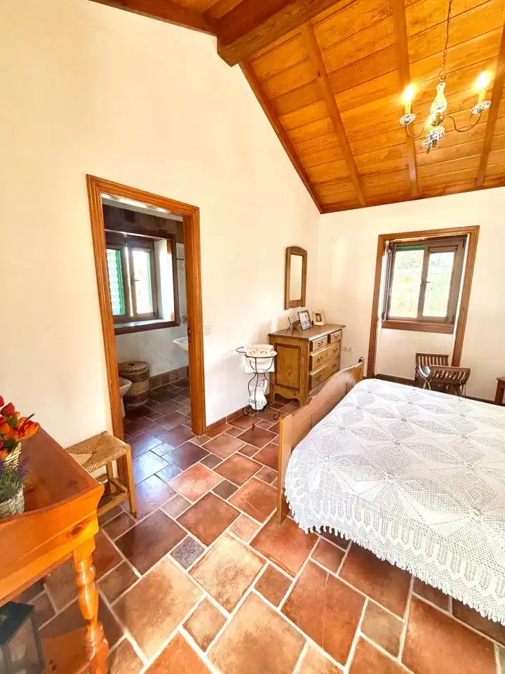 Dormitori de Finca rústica en venda en Adeje amb Jardí privat i Terrassa