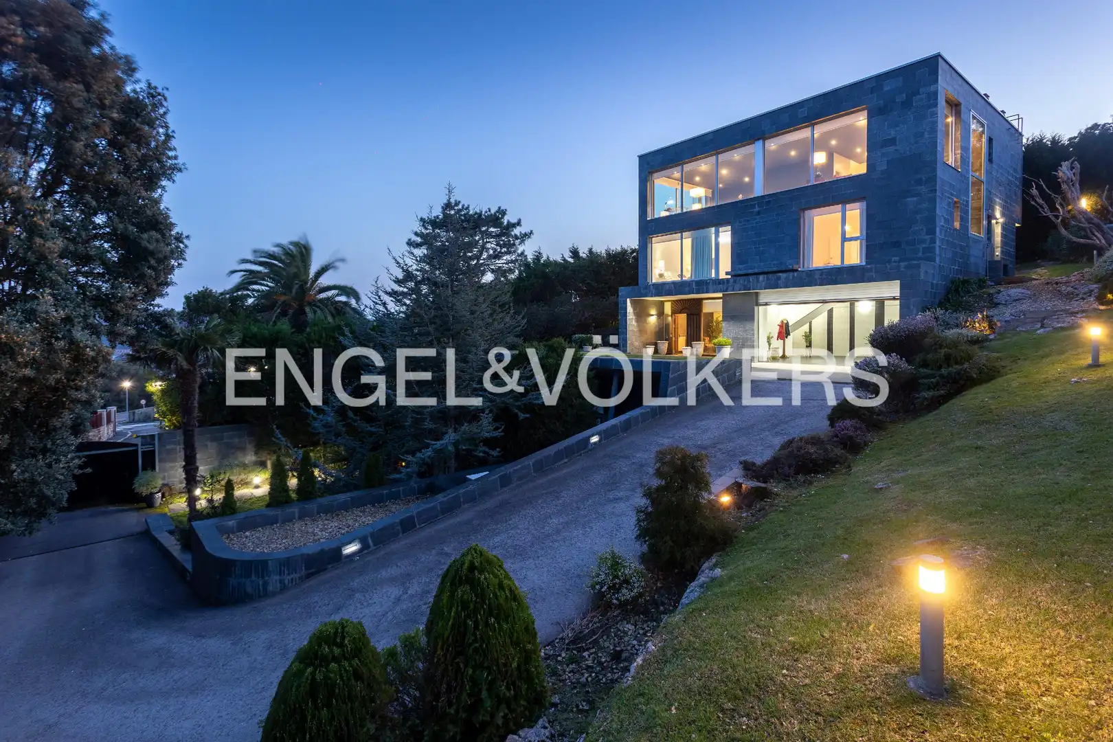 Vista exterior de Casa o chalet en venta en Bareyo con Calefacción, Jardín privado y Terraza