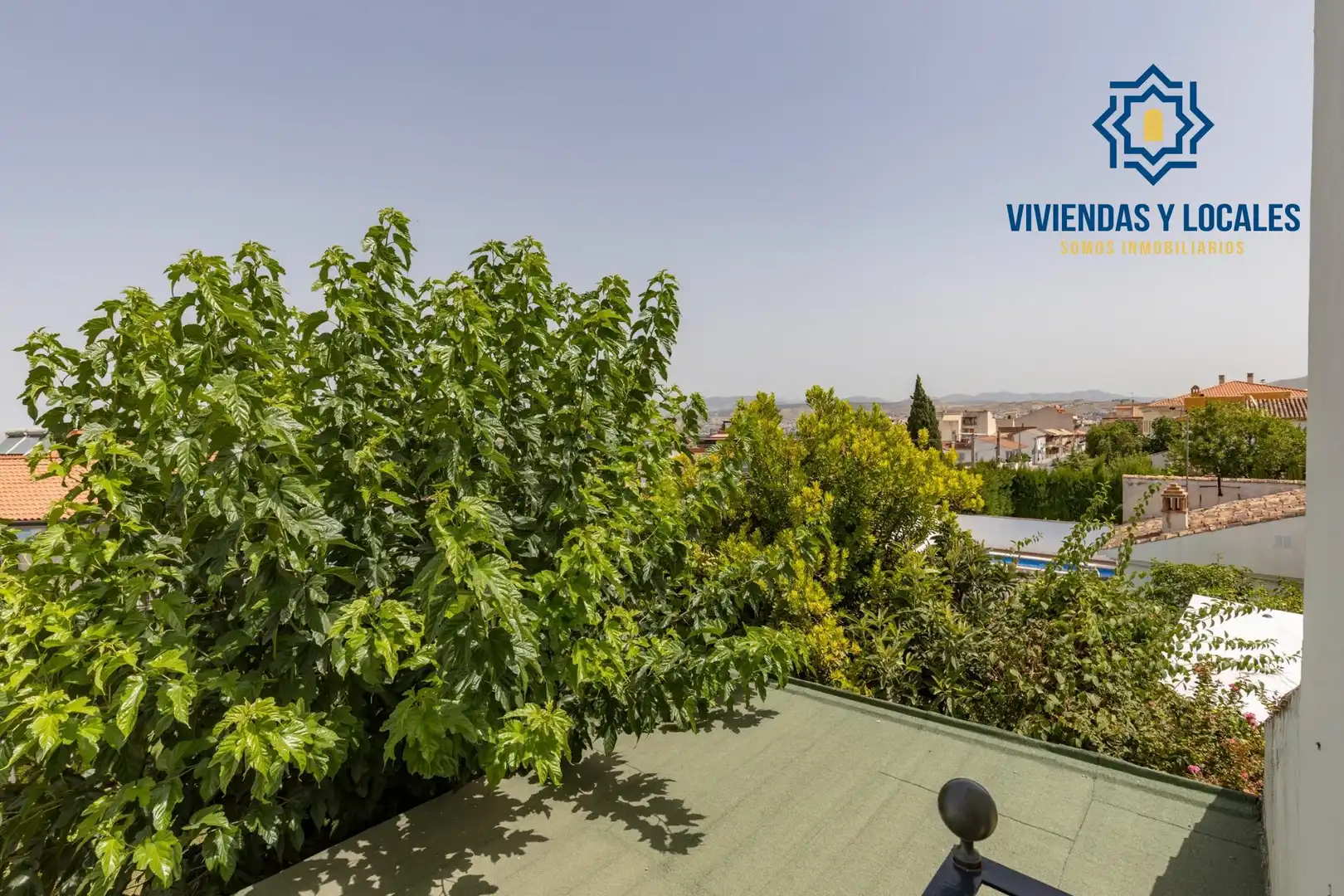Vista exterior de Casa o chalet en venta en La Zubia con Aire acondicionado, Calefacción y Jardín privado