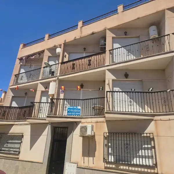 Vista exterior de Pis en venda en Motril amb Balcó