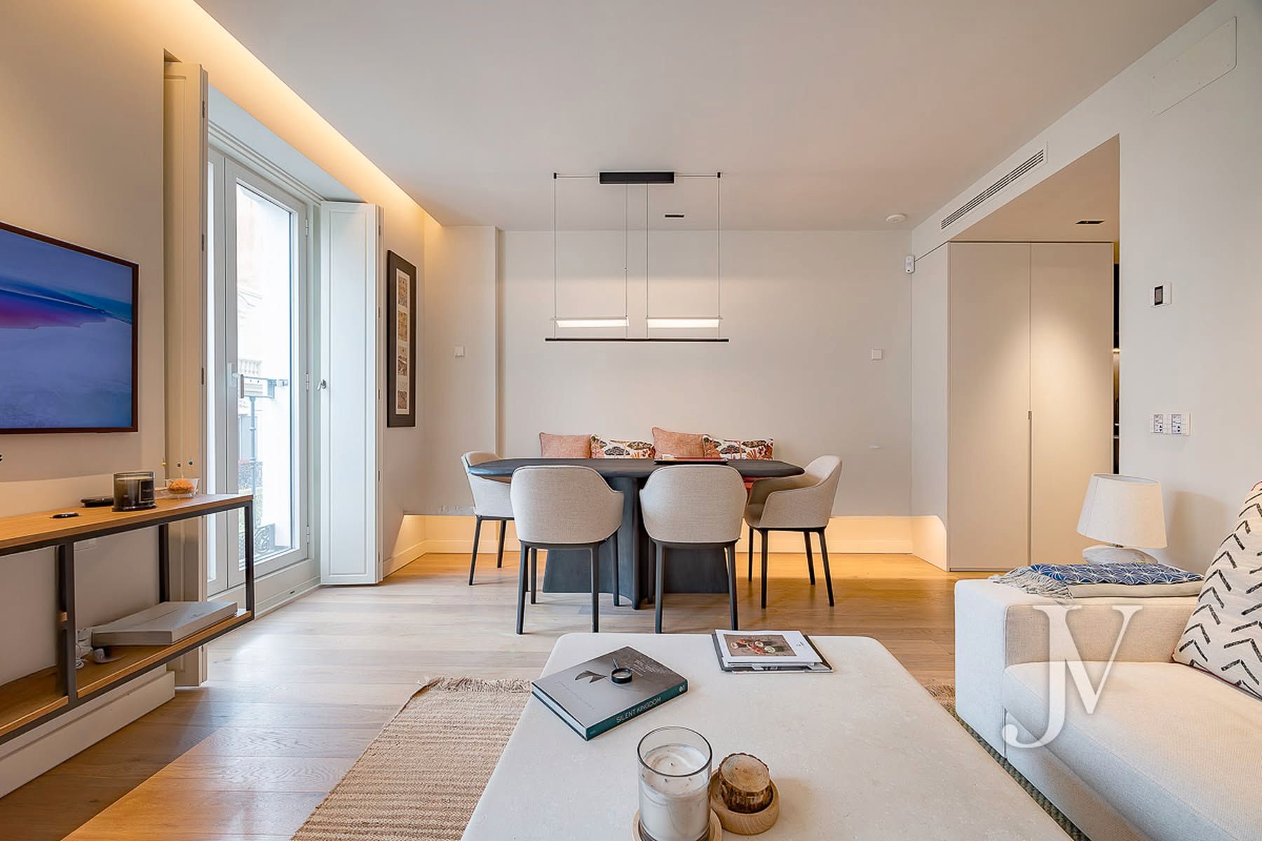 Living room of Flat for sale in  Madrid Capital  with Air Conditioner, Heating and Storage room