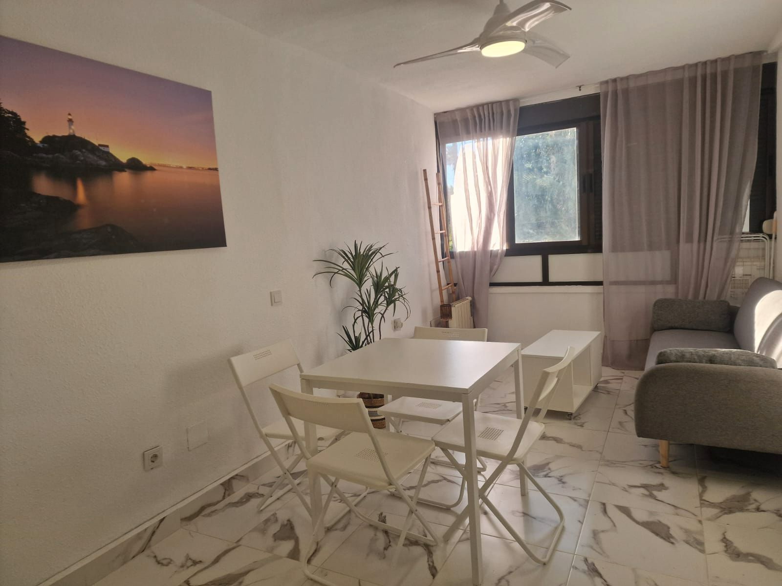 Bedroom of Flat for sale in Torrevieja  with Furnished