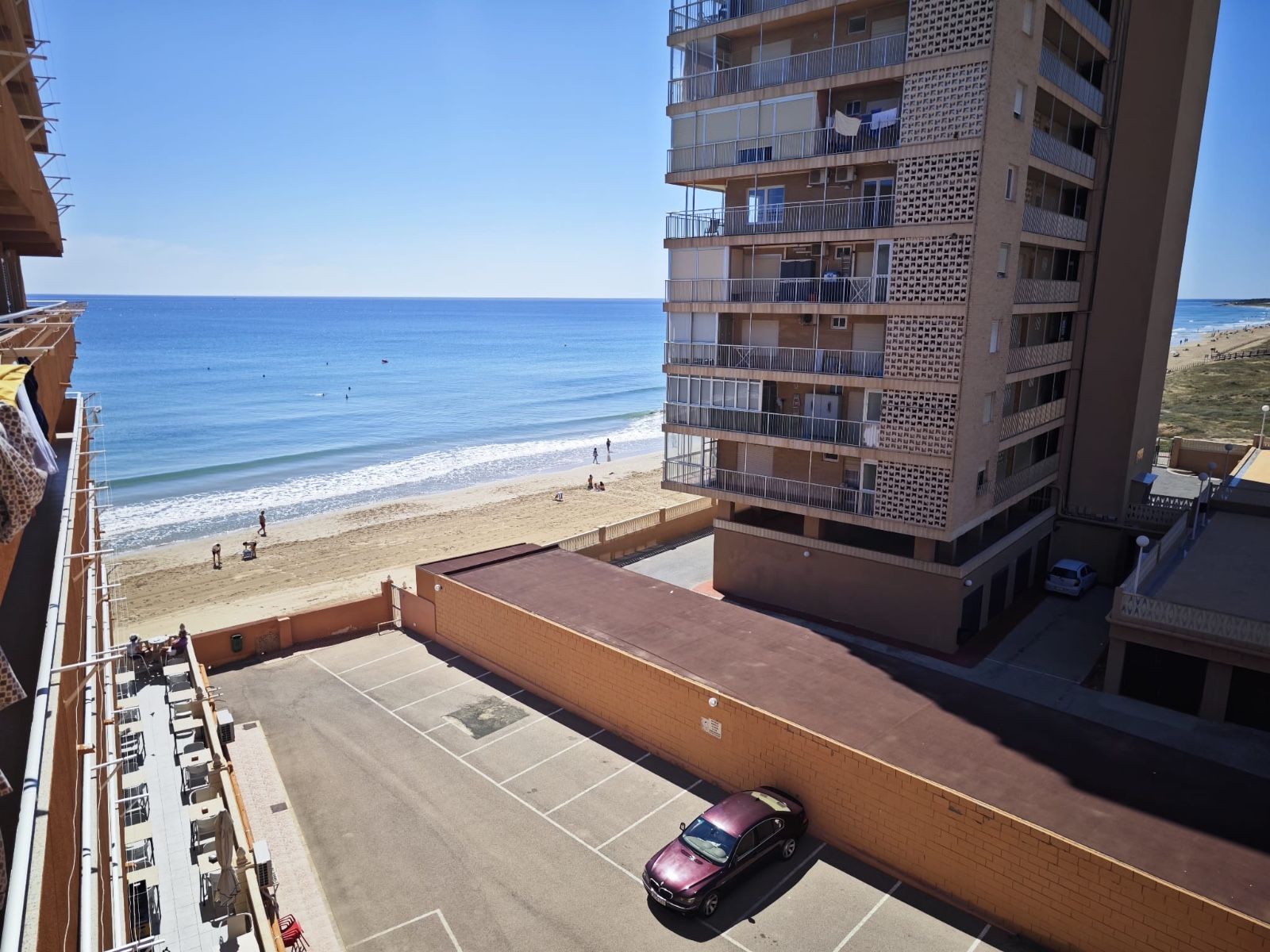 Vista exterior de Apartament en venda en Elche / Elx amb Aire condicionat, Moblat i Forn