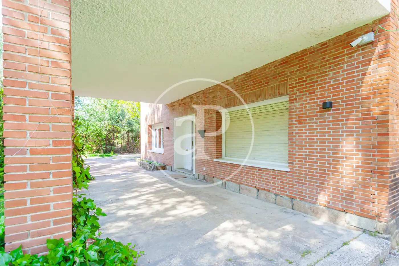 Exterior view of Houses for sale in Villanueva de la Cañada  with Air Conditioner, Heating and Private garden