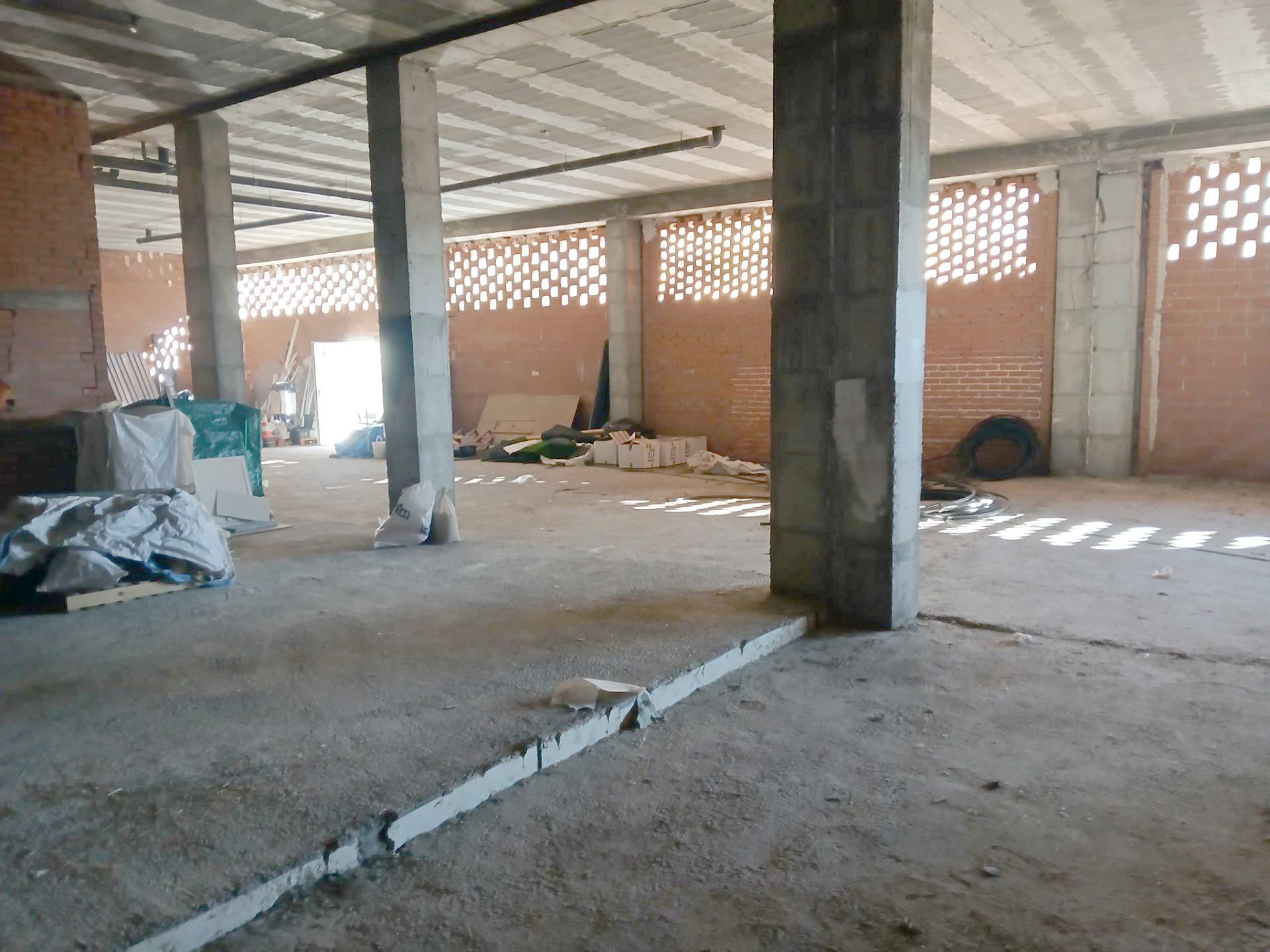 Local en venta en Calle Rosa Chacel, Dehesa Vieja - Puente Cultural