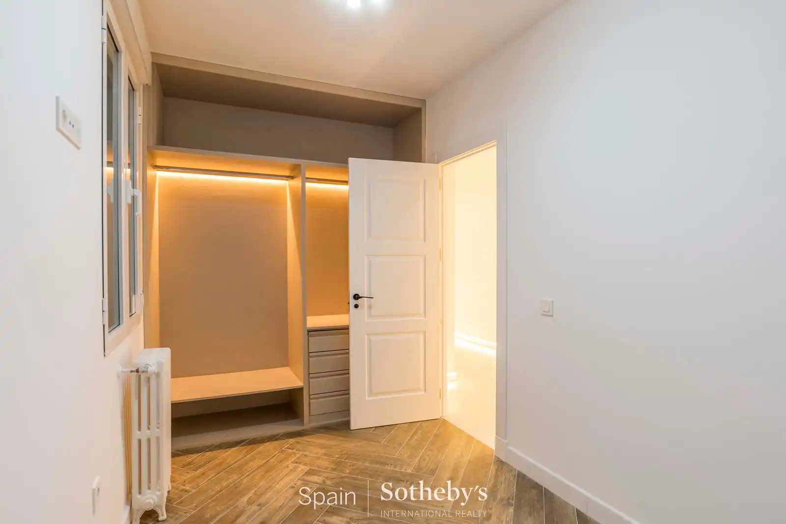 Apartments for sale in Madrid  with Air Conditioner and Heating