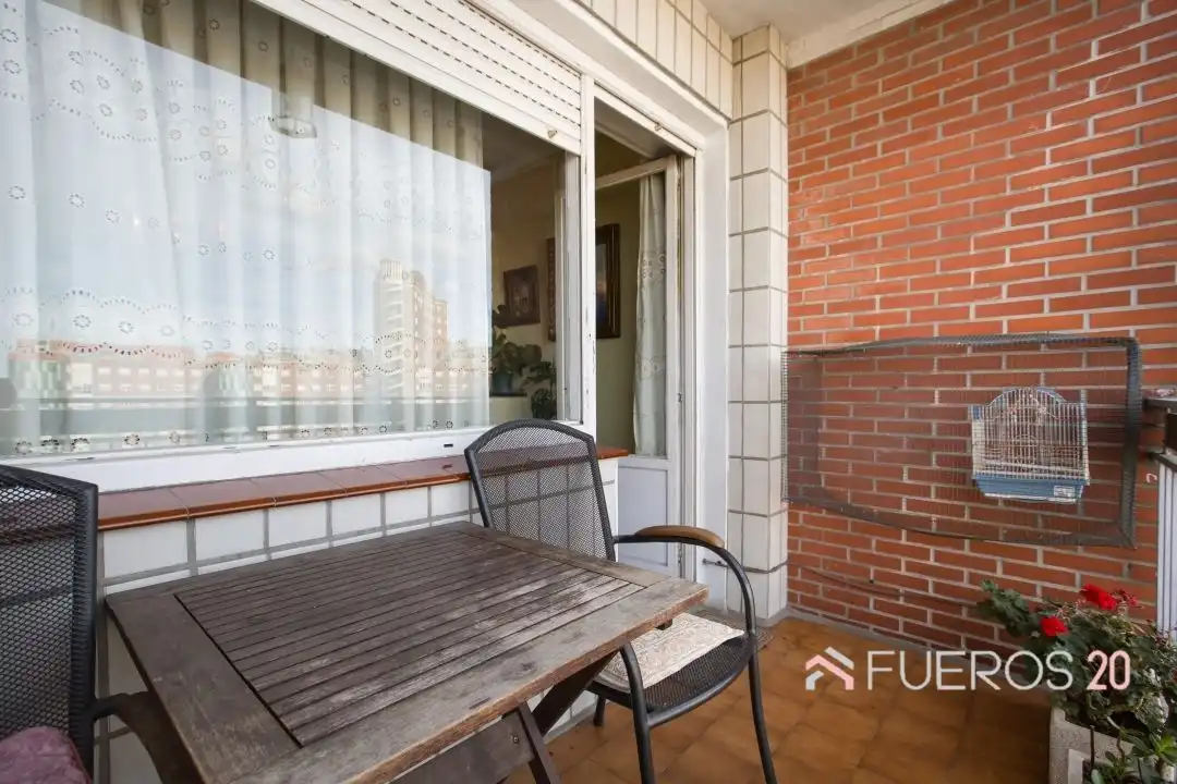 Terrasse von Wohnung zum Verkauf in Barakaldo  mit Terrasse, Abstellraum und Möbliert