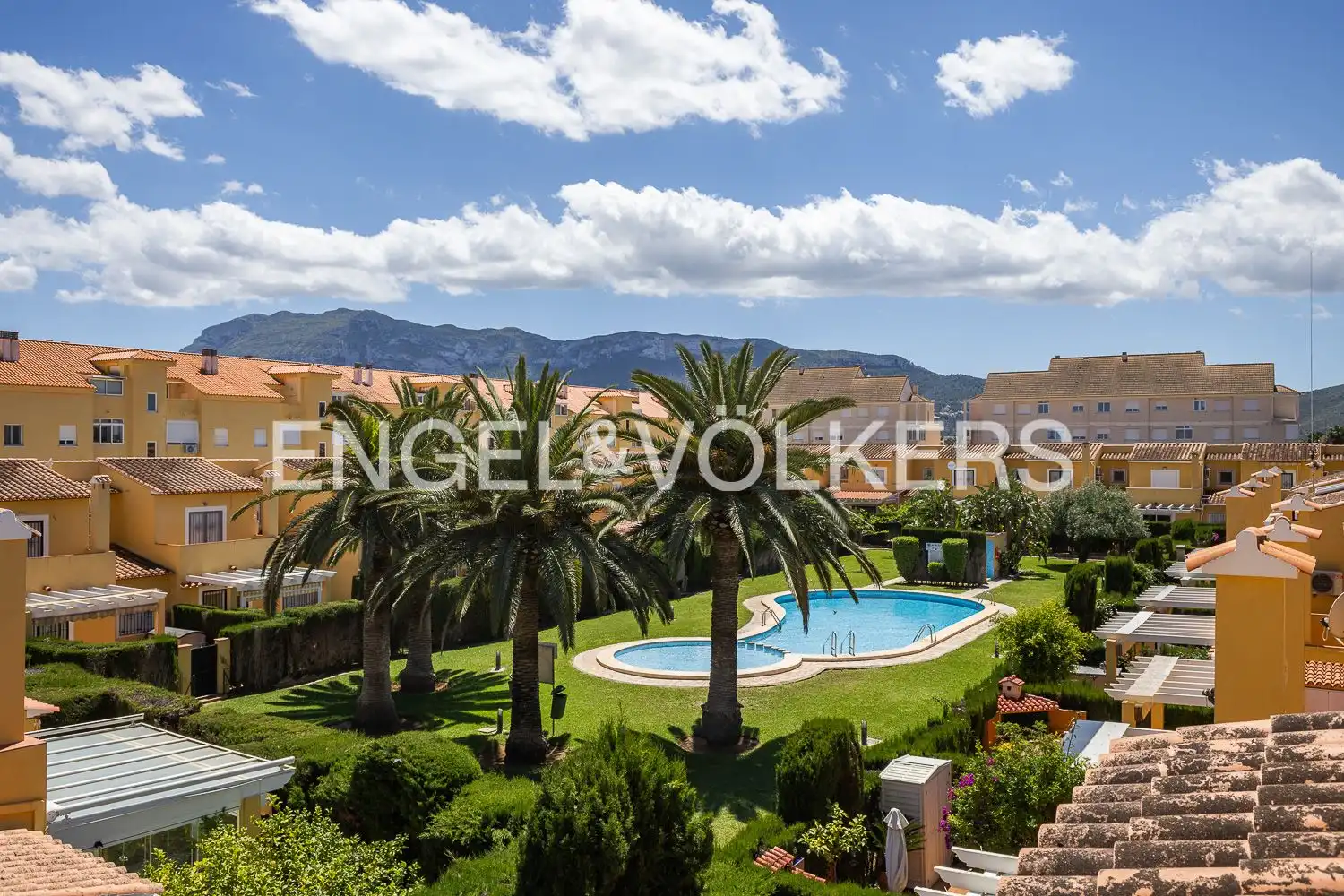 Vista exterior de Casa o chalet en venta en Dénia con Aire acondicionado, Calefacción y Jardín privado