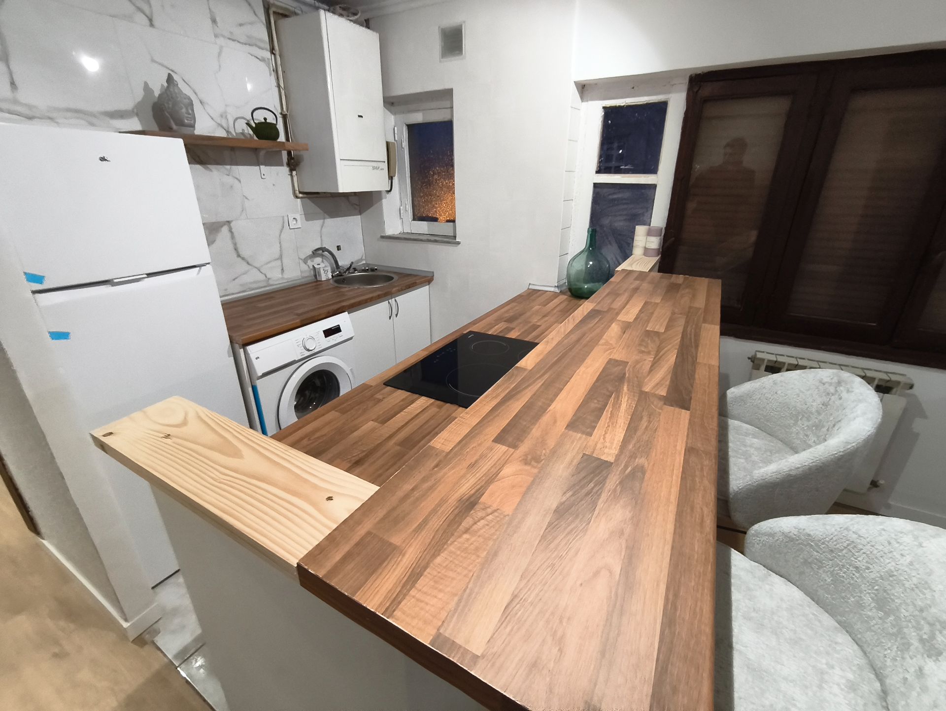 Cocina de Piso en venta en Oviedo  con Calefacción, Parquet y Amueblado