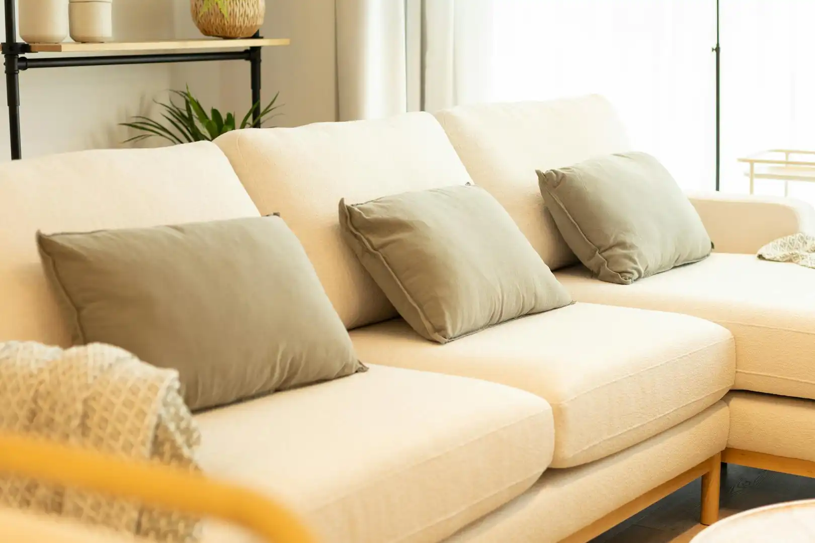 Living room of Flat for rent in Valencia  with Air Conditioner, Heating and Private garden