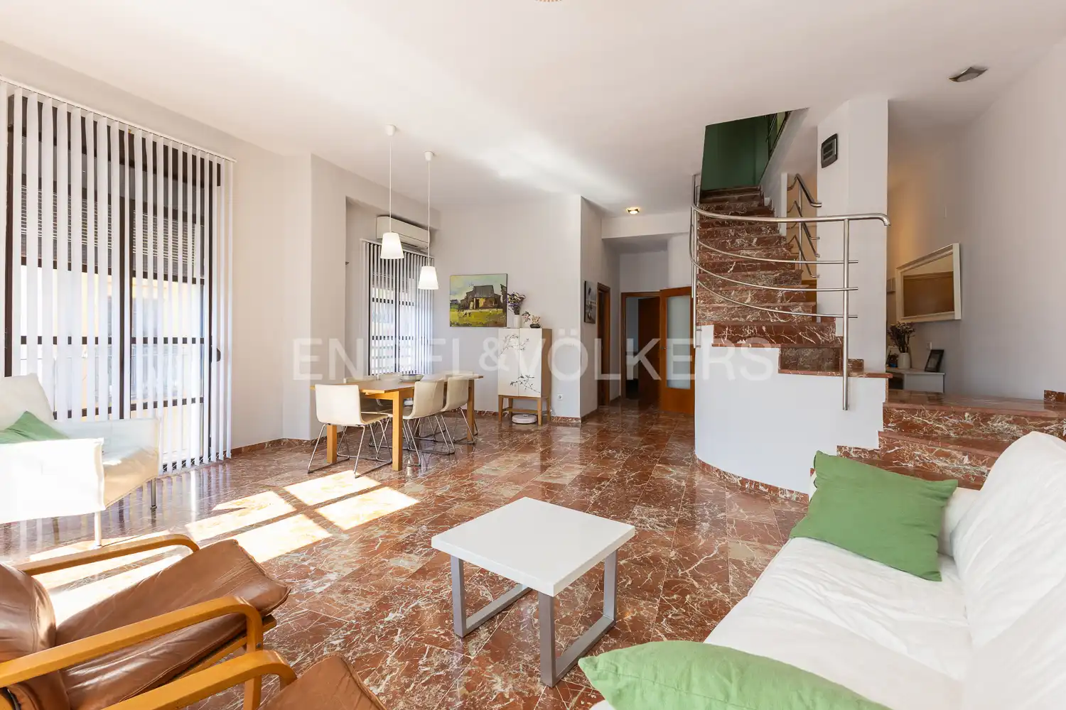 Wohnzimmer von Dachboden zum Verkauf in Valencia mit Klimaanlage, Heizung und Terrasse
