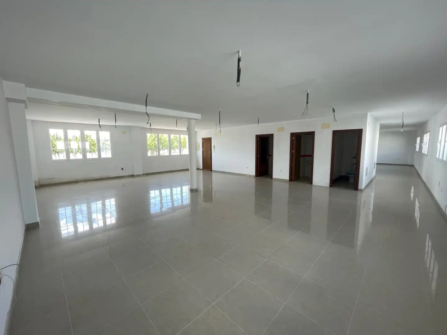 Local comercial en venda a Calle Leonardo Da Vinci 16, imagen 8