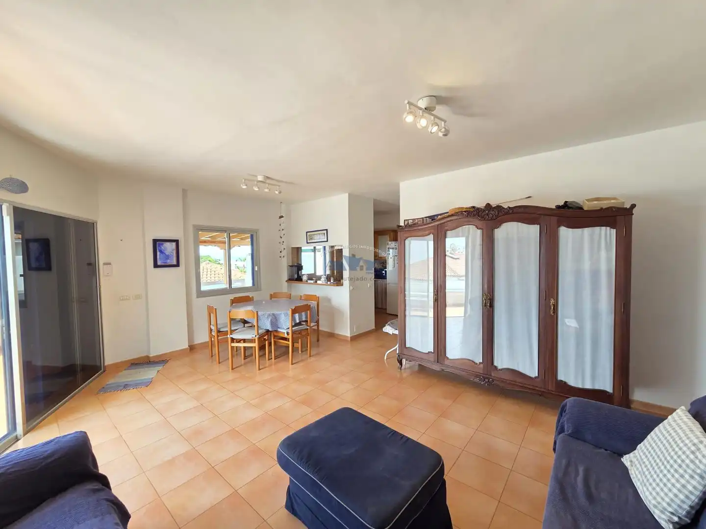 Sala d'estar de Casa o xalet en venda en Puerto de Santiago