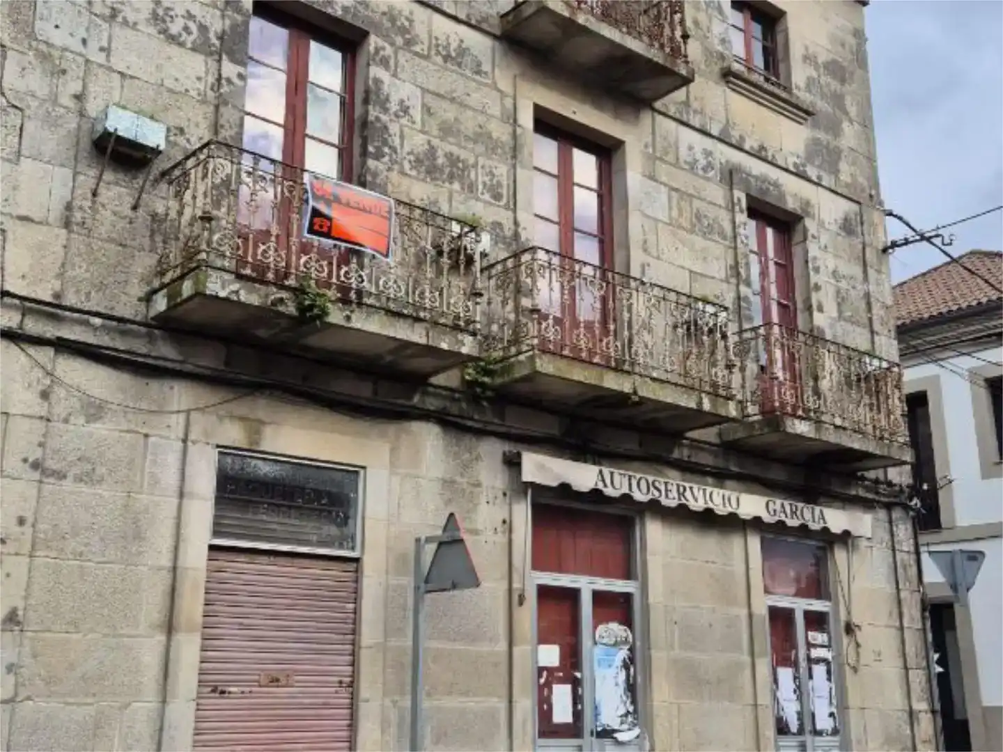 Vista exterior de Casa adosada en venda en Pontevedra Capital 