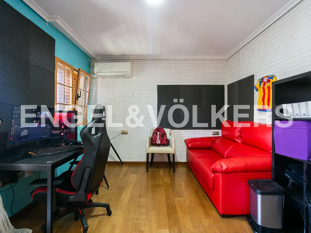 Sala de estar de Casa o chalet en venta en Picanya con Aire acondicionado, Calefacción y Jardín privado