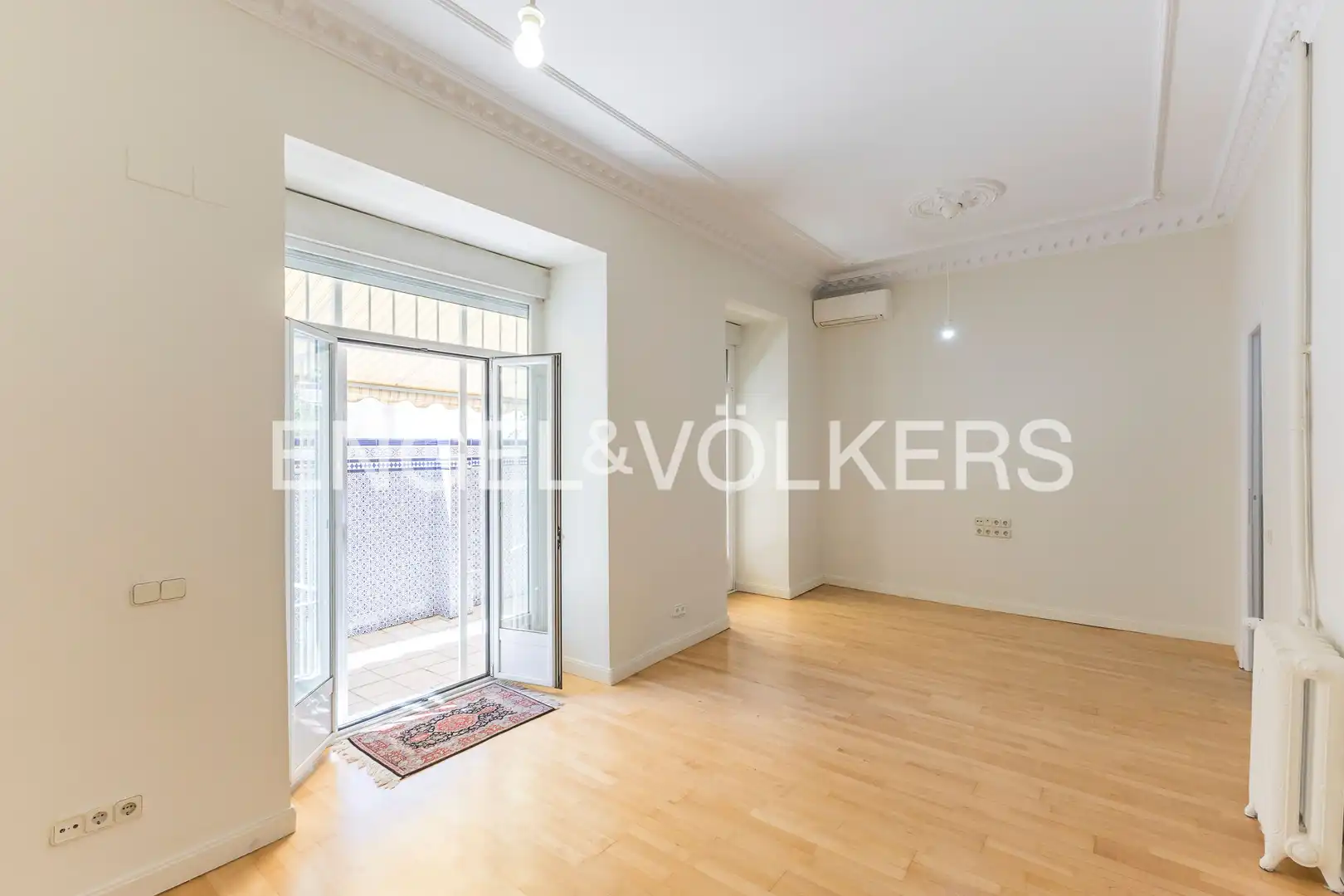Flat with lift for sale in Calle del General Oráa, imagen 2