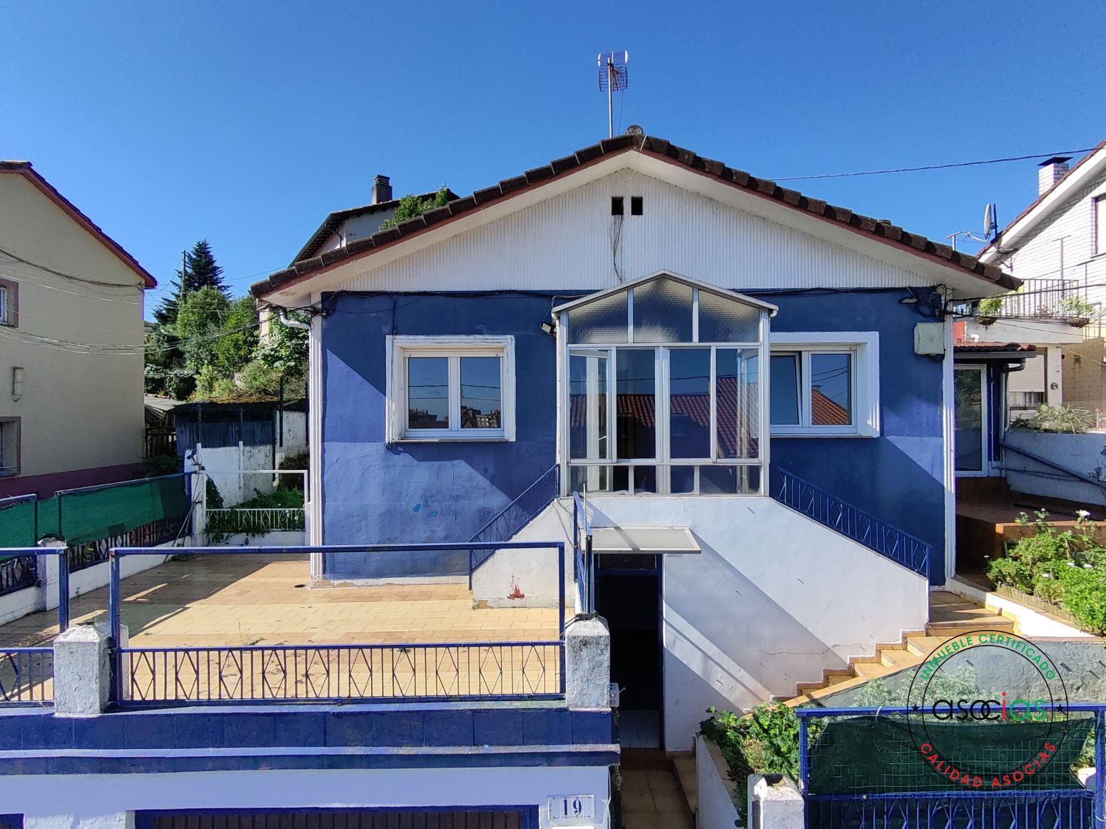 Exterior view of House or chalet for sale in Gijón   with Heating, Private garden and Terrace