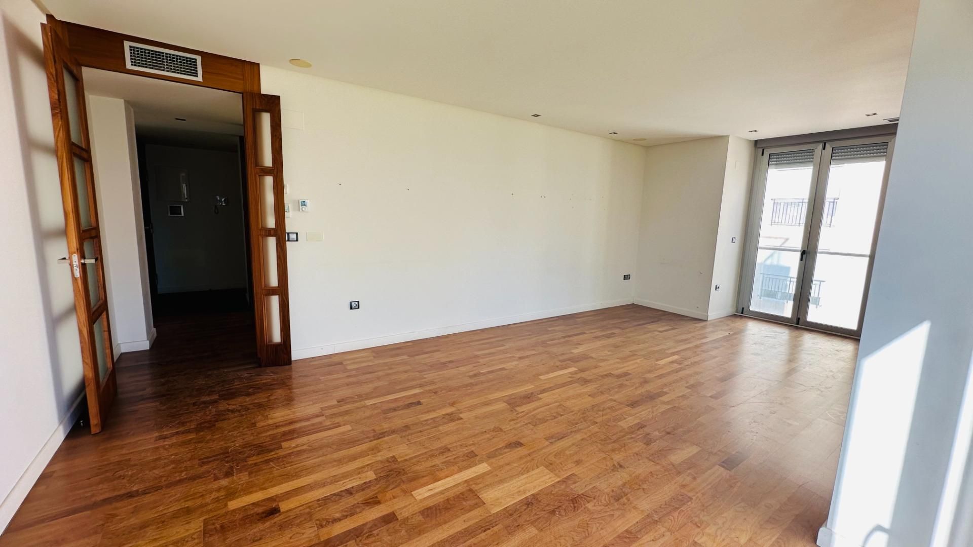 Flat for sale in Elche / Elx  with Air Conditioner and Heating