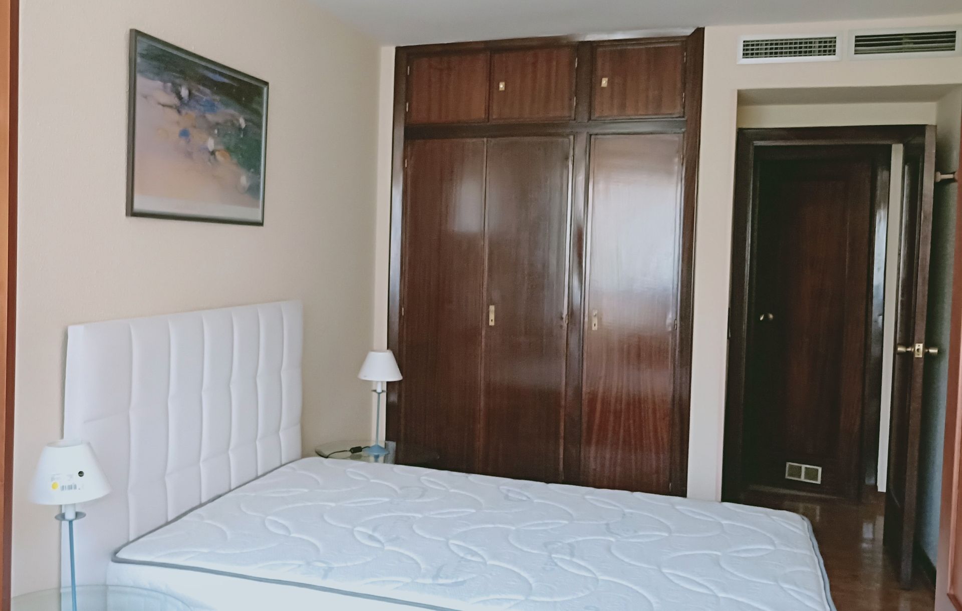 Bedroom of Apartment to rent in  Zaragoza Capital  with Heating, Parquet flooring and Furnished
