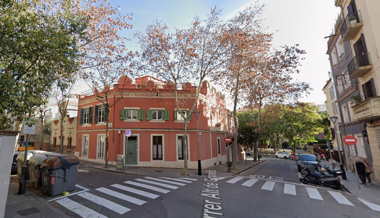 Exterior view of Office for sale in  Barcelona Capital  with Heating