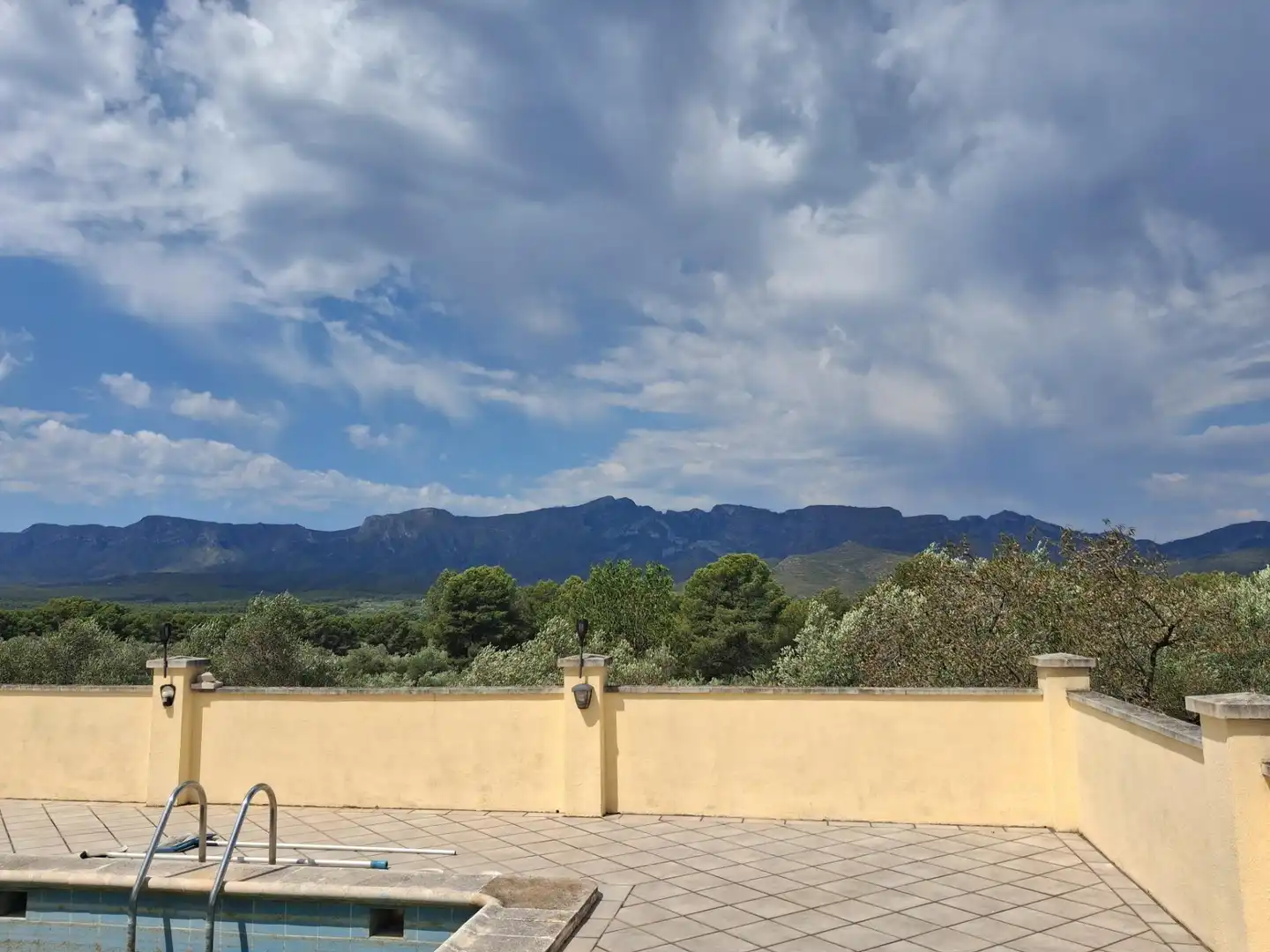 Jardí de Finca rústica en venda en Tivissa amb Piscina comunitària