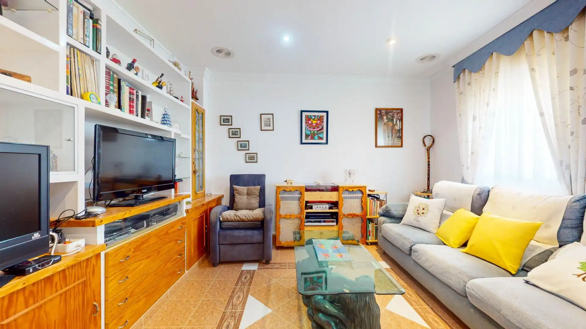 Houses for sale in Campanillas