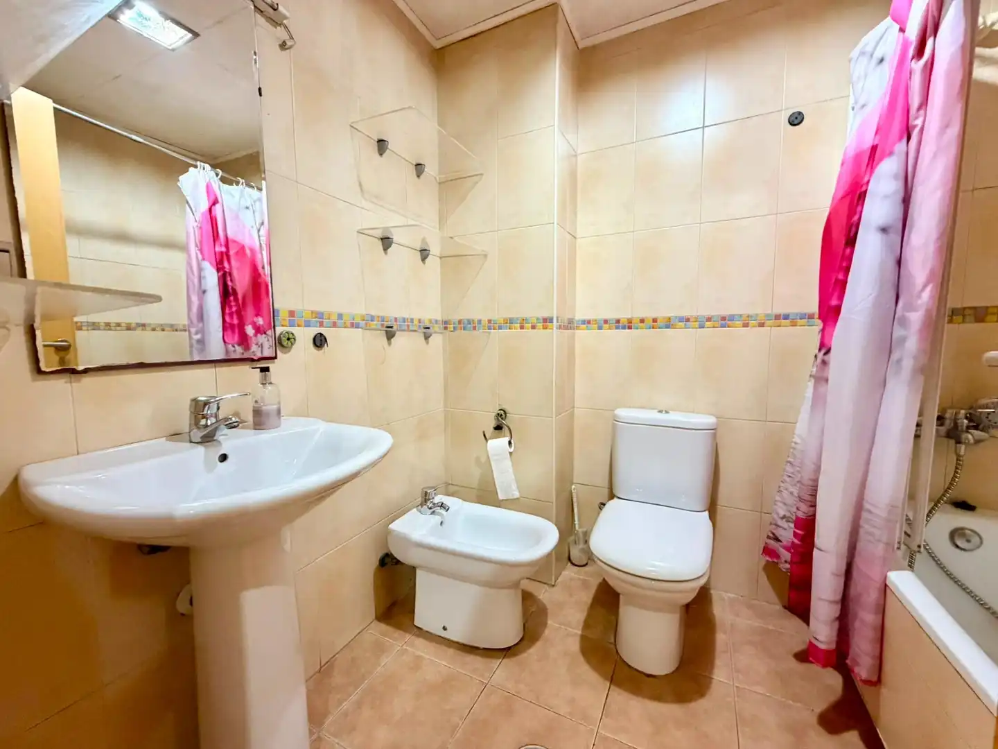 Baño de Piso en venta en Roquetas de Mar