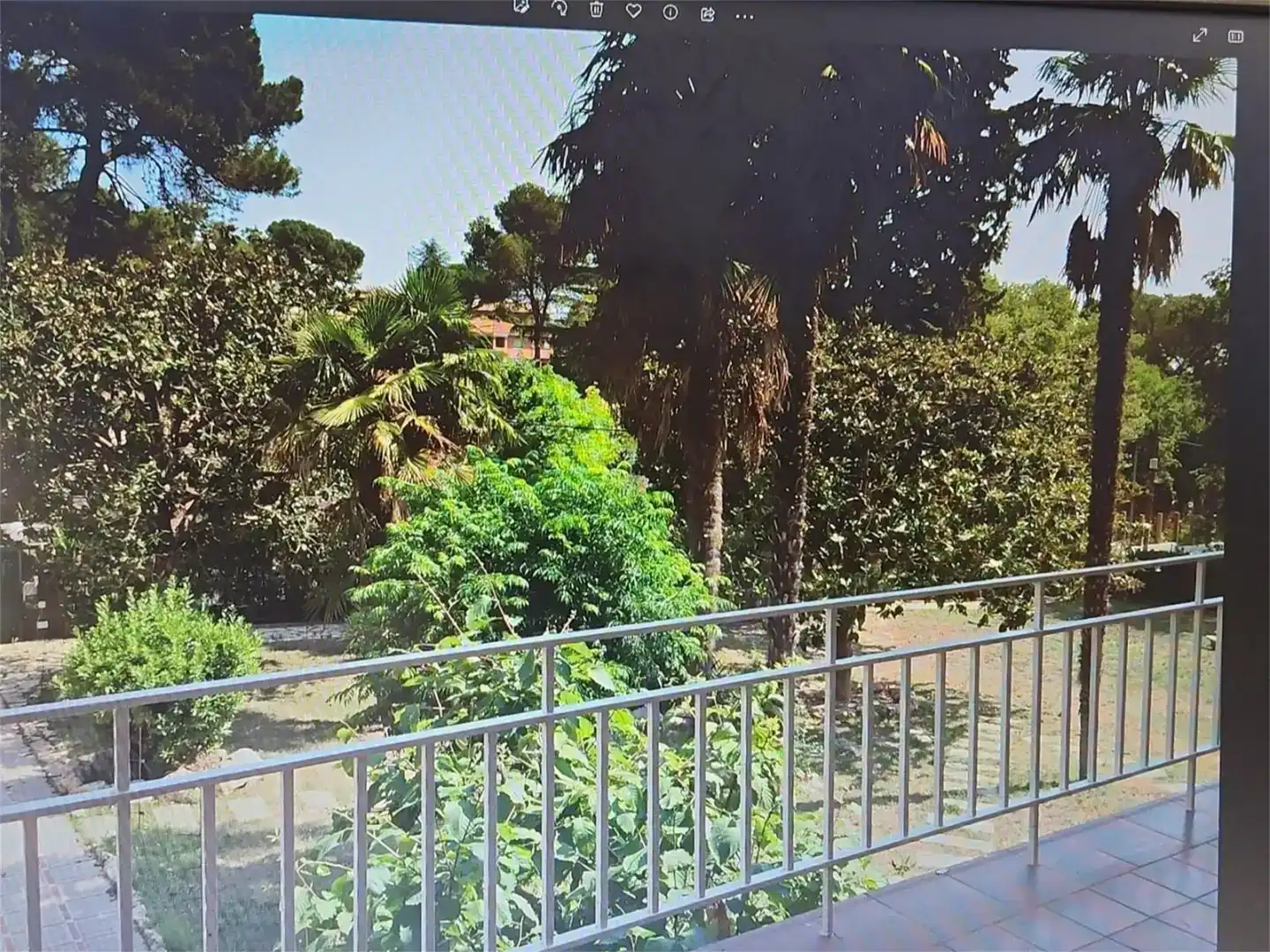 Jardí de Casa o xalet en venda en Cerdanyola del Vallès amb Aire condicionat i Balcó