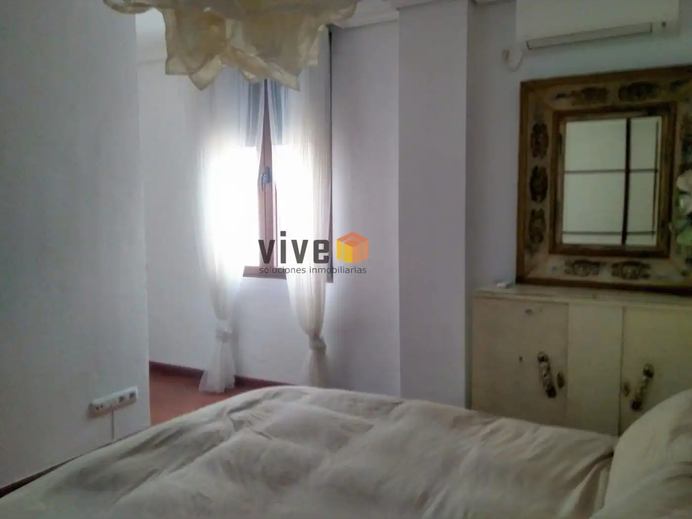 Habitación de Piso de alquiler en Sevilla con Aire acondicionado y Amueblado