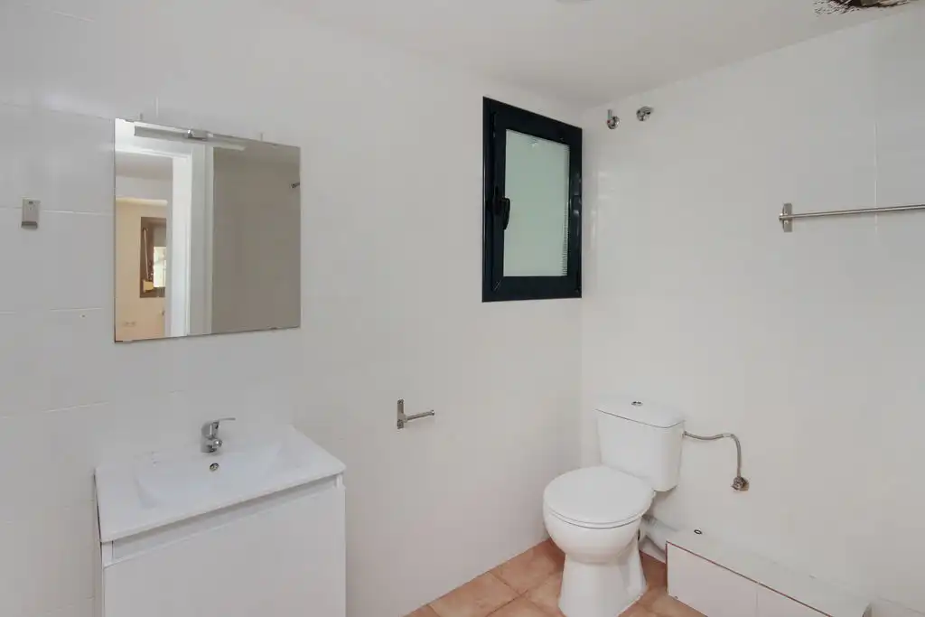 Bany de Pis en venda en Barcelona amb Calefacció
