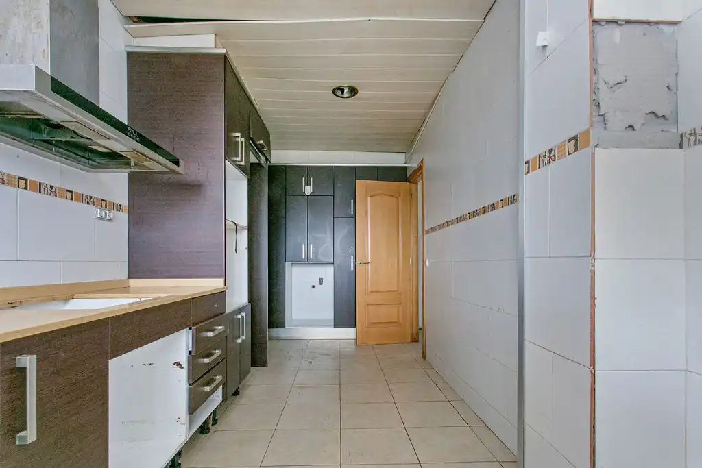 Cuina de Casa o xalet en venda en Vacarisses amb Jardí privat