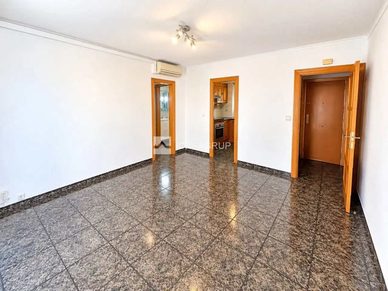 Piso con terraza en venta en Pasaje Cronos, imagen 4