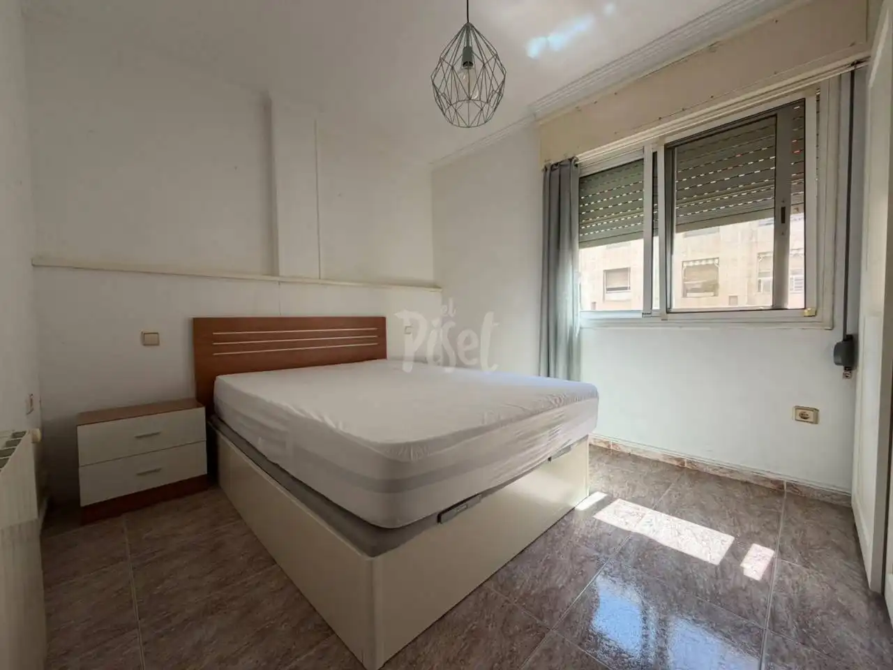 Habitación de Piso en venta en Tarragona con Aire acondicionado, Calefacción y Amueblado