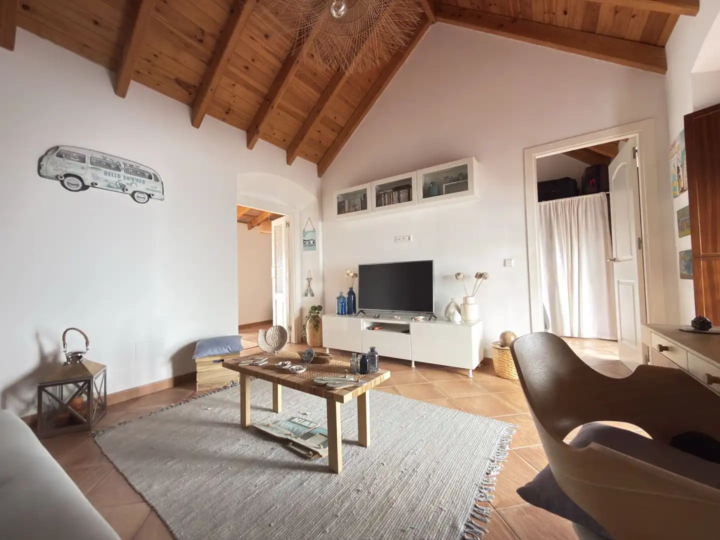 Sala d'estar de Casa o xalet en venda en Estepona amb Aire condicionat, Terrassa i Balcó