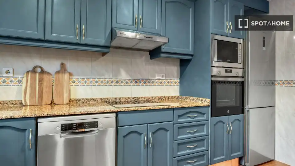 Kitchen of Flat for rent in L'Eliana  with Air Conditioner, Heating and Furnished
