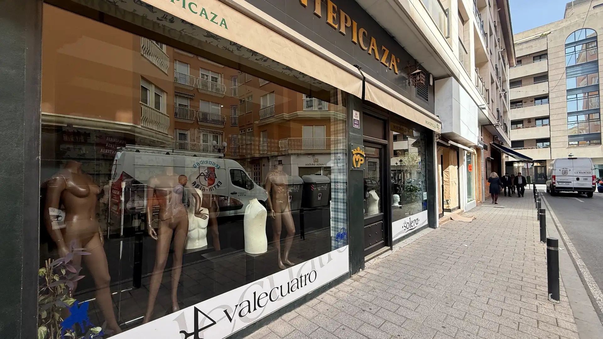 Local de alquiler en Albacete con Aire acondicionado, Calefacción y Parquet