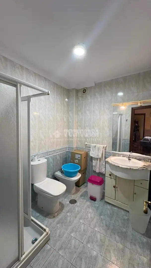 Bathroom of Detached homes for sale in Málaga  with Air Conditioner, Terrace and Balcony
